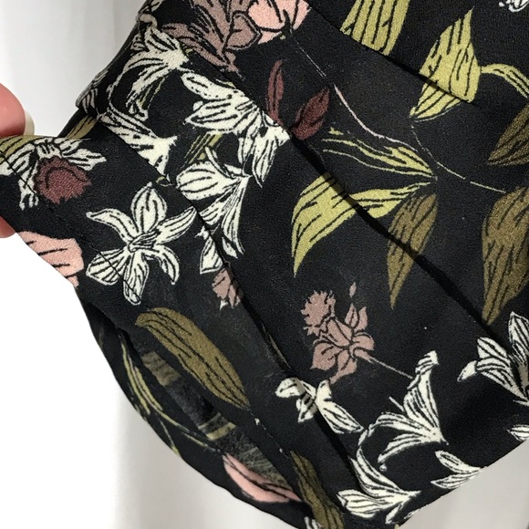 DR2 Women's 3/4 Sleeve Black Floral Drapey Blouse - Picture 6 of 11
